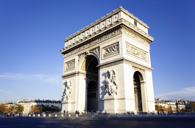 O mundo da cultura em Paris: o Papa ensina que a paz nasce da linguagem