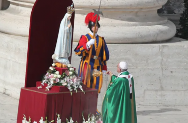 Com esta oração o papa consagrou o mundo à proteção de Nossa Senhora de Fátima
