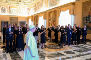 Papa: não excluir Deus da vida pública nem deixar os jovens sem esperança