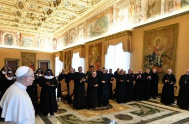 Leão XIV: num mundo individualista, cada mosteiro se torne uma escola de serviço