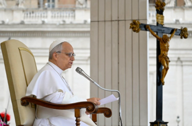Papa: a Igreja não anuncia a si própria, mas aponta para a salvação em Cristo