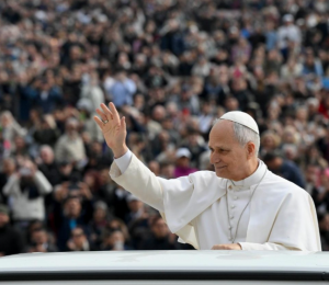 Papa: a Igreja é humana e divina, sinal visível da ação de Cristo na história